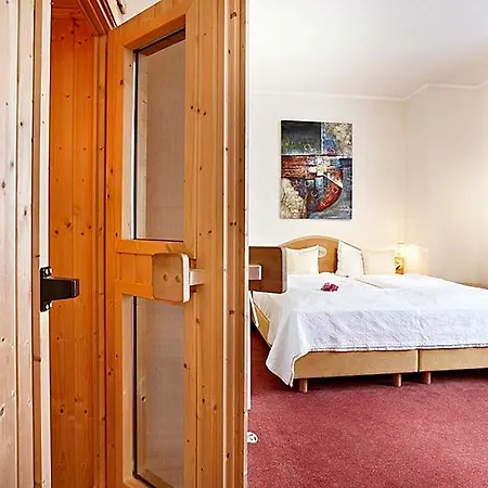 Daenischer Hof By Tulip Altenholz